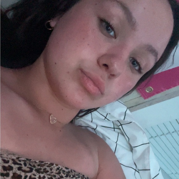 Meet your Posher, Lexi - Picture 9 of 17